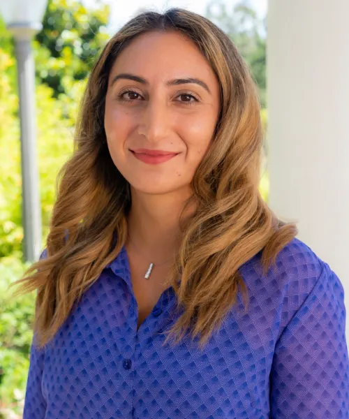 Dr. Jania Amir-Razavi